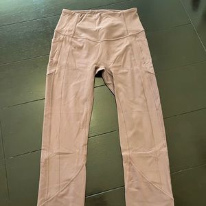 *SOLD* Lululemon Crop Leggings Size 4